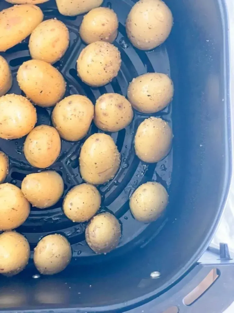 air fryer basket single layer potatoes