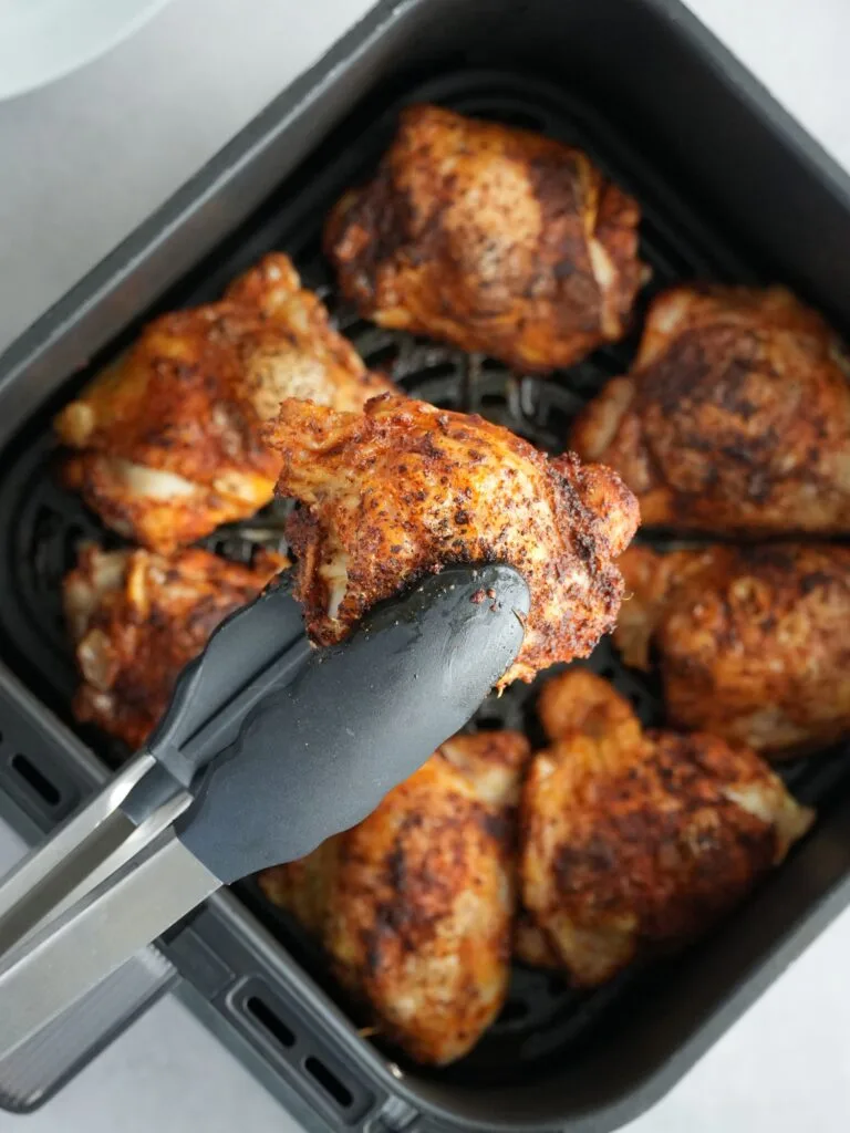 air fryer chicken thighs single layer