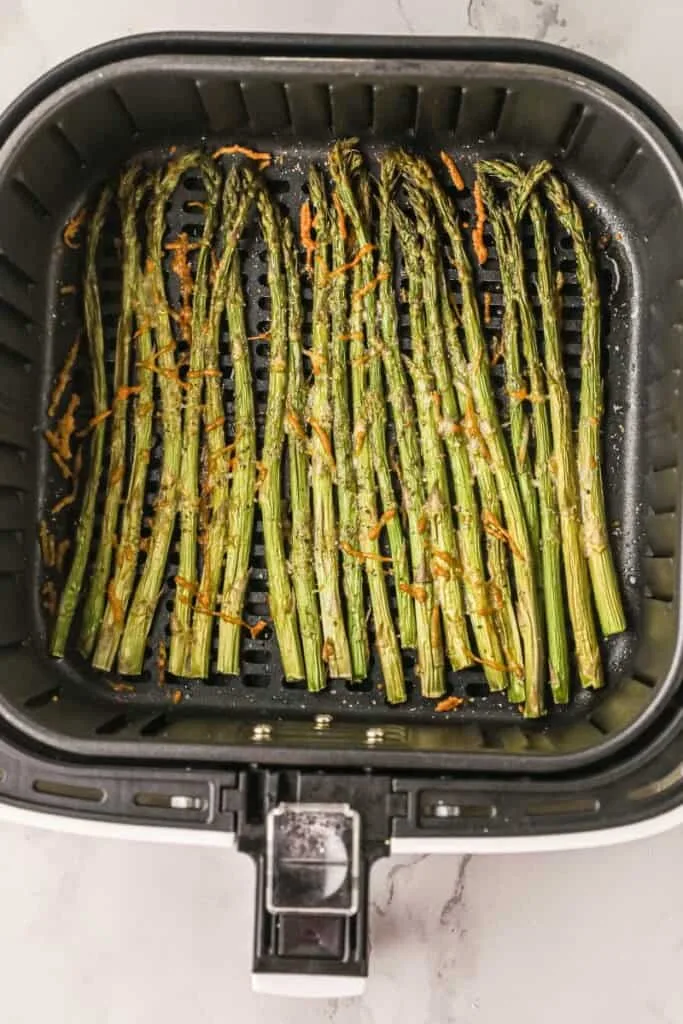 asparagus in air fryer basket single layer