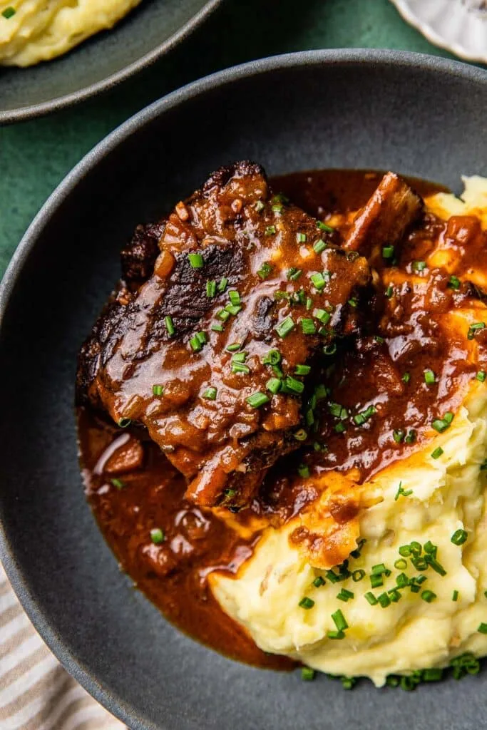 braising short ribs
