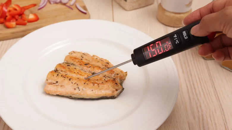 instant read thermometer in tuna steak