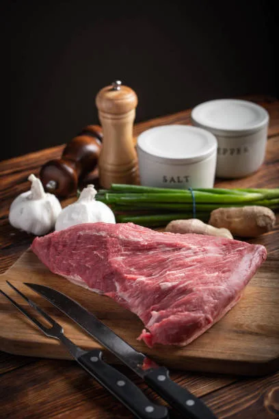 tri tip roast raw