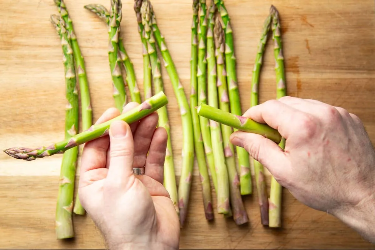 trimming woody asparagus ends