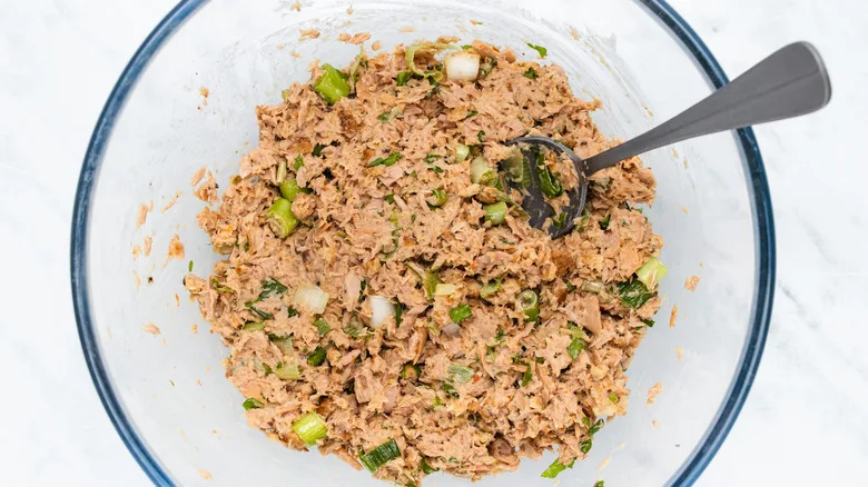 tuna patty mixture binding