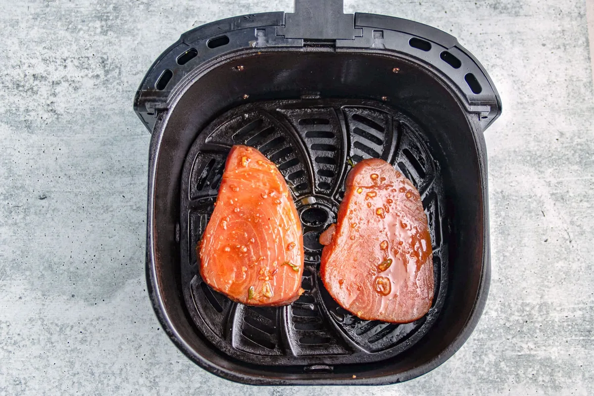tuna steak in air fryer basket